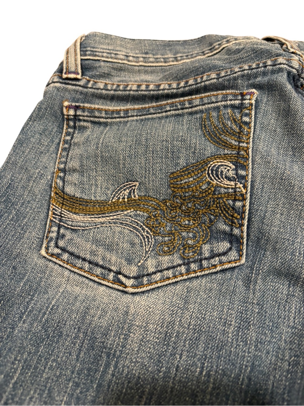 Habitual Women's embroidered shorts - Picture 4 of 12